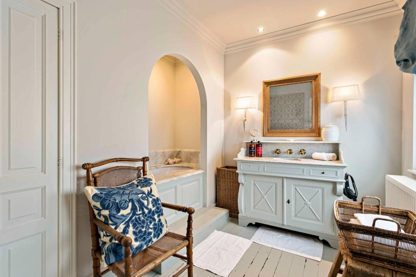 Guesthouse Groeninghe In The Centre Of Bruges Exterior foto